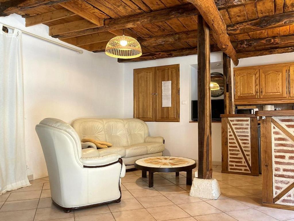 Location Gite Entre Cahors Et St Cirq Lapopie Arcambal Extérieur photo