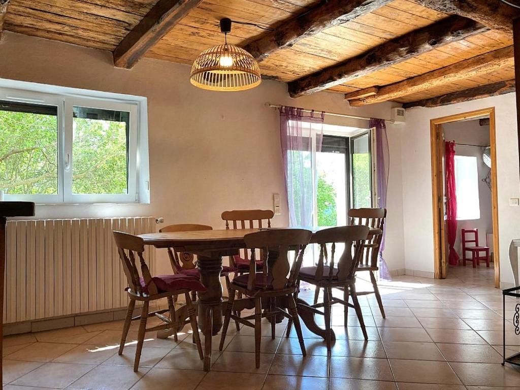 Location Gite Entre Cahors Et St Cirq Lapopie Arcambal Extérieur photo